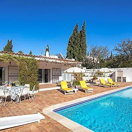 Sleeps 6 Pool Air Con Wifi Villa