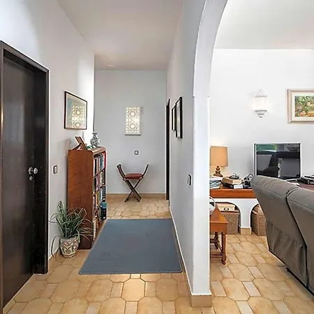 Villa Sleeps 6 Pool Air Con Wifi Lagos