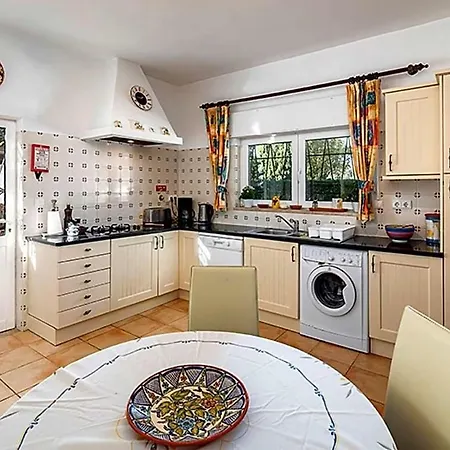 Sleeps 6 Pool Air Con Wifi Villa *